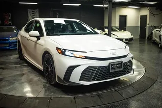 2025 TOYOTA CAMRY photo 4