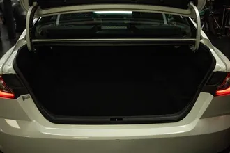 2025 TOYOTA CAMRY photo 6