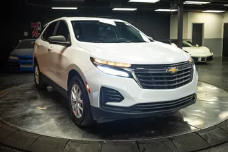 2023 CHEVROLET EQUINOX photo 5