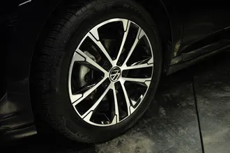 2025 VOLKSWAGEN JETTA photo 3