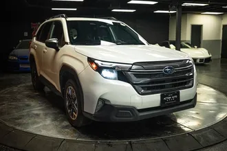 2025 SUBARU FORESTER photo 5