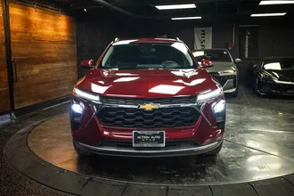 2025 CHEVROLET TRAX photo 4