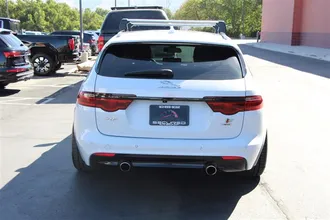 2018 JAGUAR XF photo 7