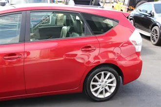 2012 TOYOTA PRIUS V photo 6