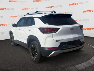 2021 Chevrolet TrailBlazer photo 3