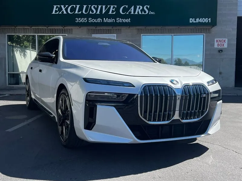 2024 BMW i7 M70