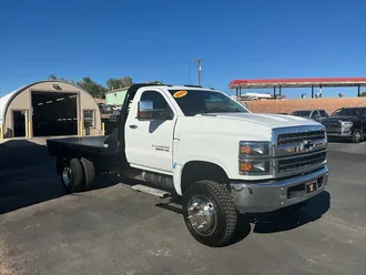 2023 Chevrolet Silverado 4500HD FLAT BED photo 2
