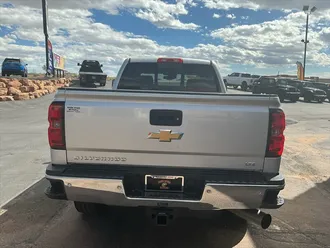 2015 Chevrolet Silverado 3500 LTZ photo 4