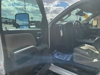 2015 Chevrolet Silverado 3500 LTZ photo 7