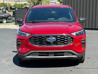2025 Ford Escape photo 2