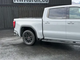 2024 GMC Sierra 1500 photo 4
