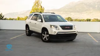 2010 GMC Acadia photo 2