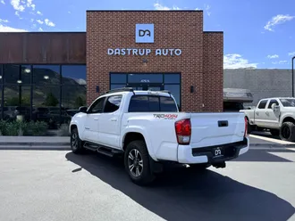 2016 Toyota Tacoma photo 6
