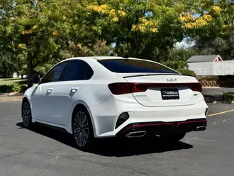 2023 Kia Forte photo 3