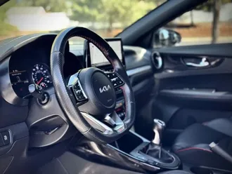 2023 Kia Forte photo 5