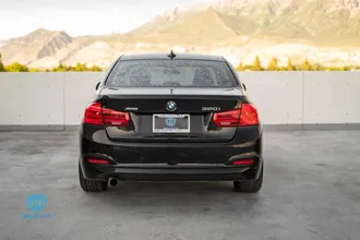 2016 BMW 3 Series photo 3