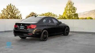 2016 BMW 3 Series photo 4