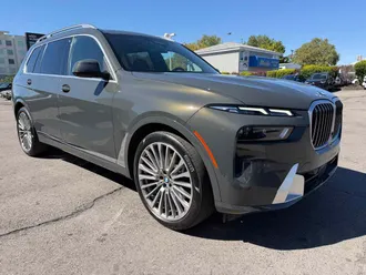 2023 BMW X7 photo 5