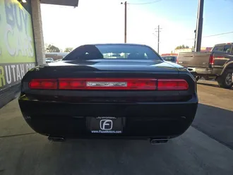2013 Dodge Challenger photo 5