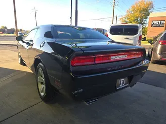 2013 Dodge Challenger photo 6