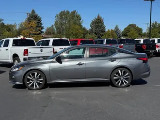 2021 Nissan Altima photo 4