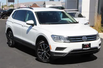 2021 VOLKSWAGEN TIGUAN photo 2