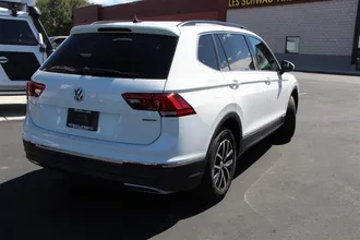 2021 VOLKSWAGEN TIGUAN photo 7