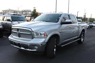 2017 RAM 1500 photo 4