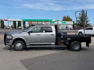 2022 Ram 3500 photo 5