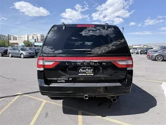 2017 LINCOLN NAVIGATOR photo 5