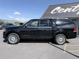 2017 LINCOLN NAVIGATOR photo 7