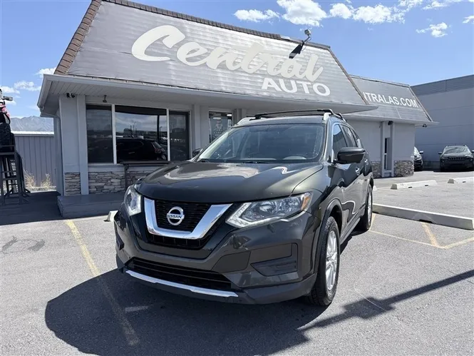 2017 NISSAN ROGUE