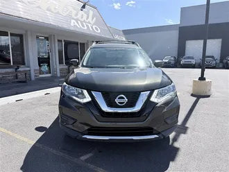 2017 NISSAN ROGUE photo 2