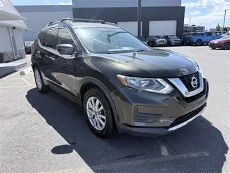 2017 NISSAN ROGUE photo 3