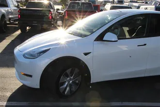 2023 TESLA MODEL Y photo 5