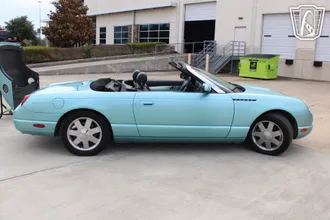 2002 Ford Thunderbird photo 4