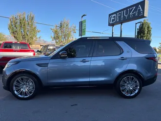 2018 Land Rover Discovery photo 3