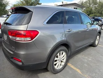 2018 Kia Sorento photo 2