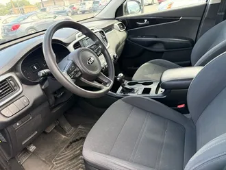 2018 Kia Sorento photo 3