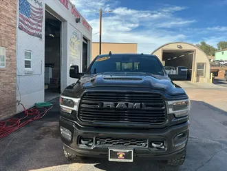 2023 RAM 2500 Laramie photo 2