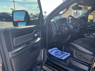 2023 RAM 2500 Laramie photo 6