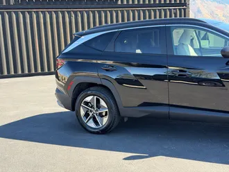 2025 Hyundai Tucson photo 4