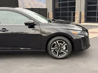 2025 Nissan Sentra photo 3