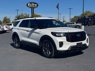 2025 Ford Explorer photo 3
