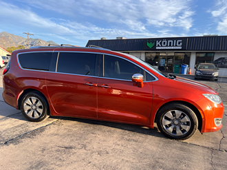 2018 Chrysler Pacifica photo 5