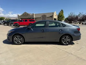 2023 Kia Forte photo 5