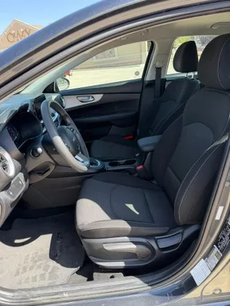 2023 Kia Forte photo 7