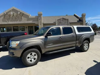 2013 Toyota Tacoma Double Cab photo 2