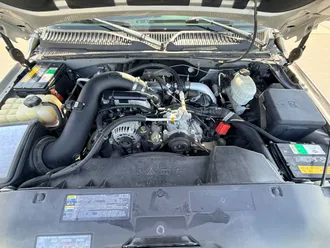 2004 GMC Sierra 2500HD photo 3
