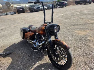2013 Harley-Davidson Road King photo 3
